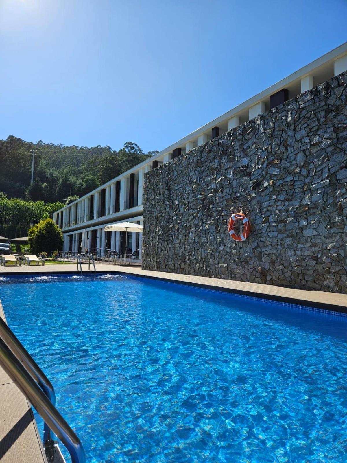 Hotel Parque Serra Da Lousa Miranda do Corvo Exterior foto