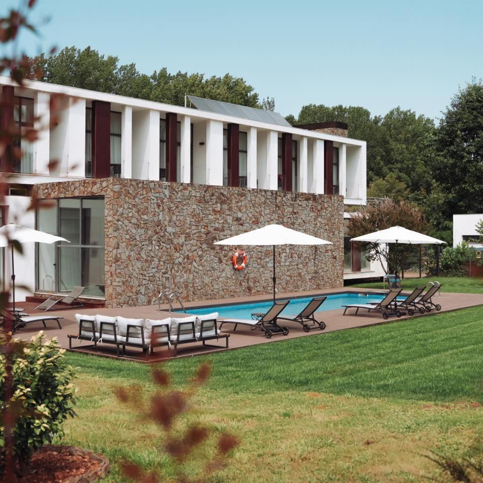 Hotel Parque Serra Da Lousa Miranda do Corvo Exterior foto